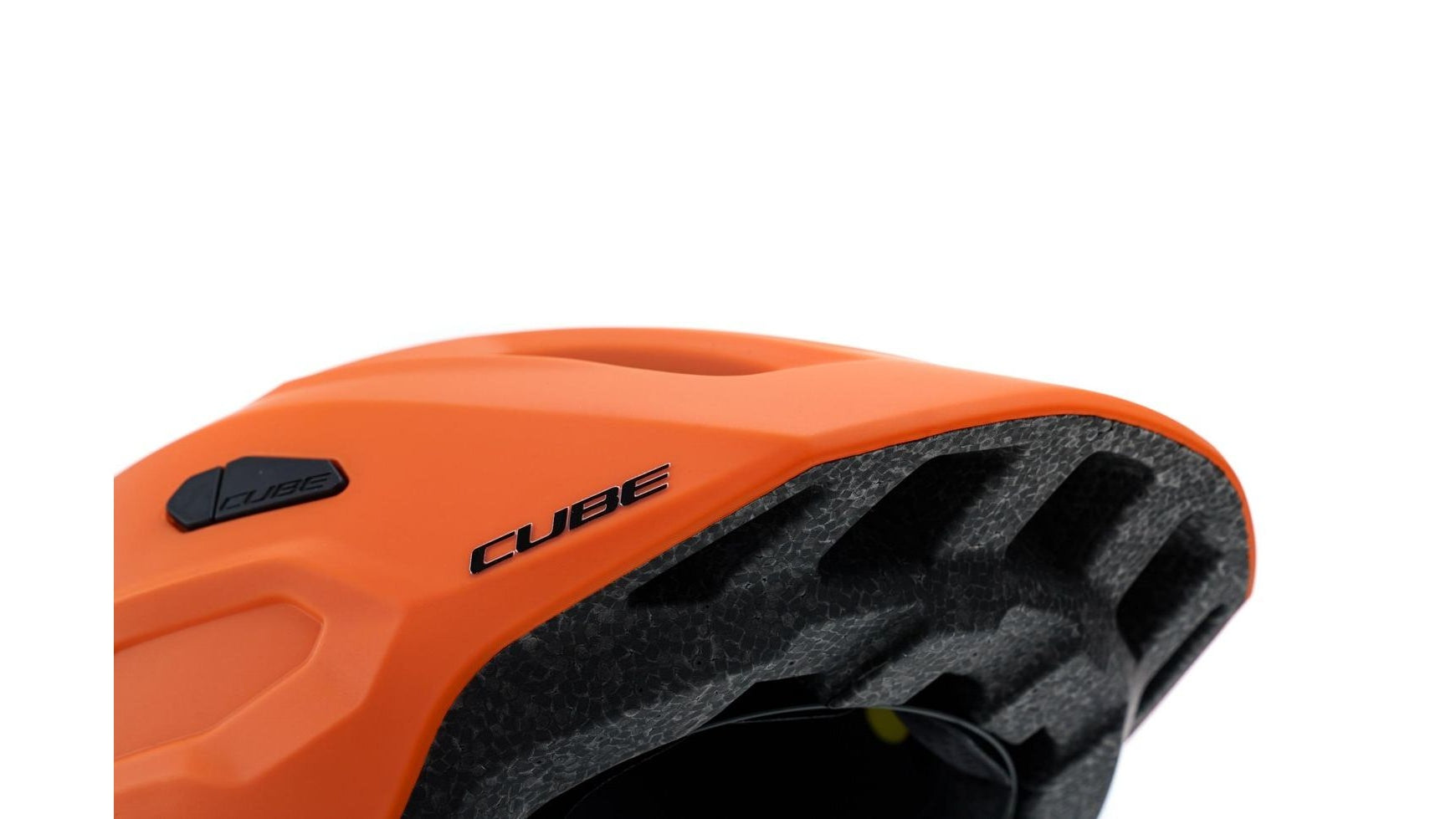 {3239C7CD-95BF-48DF-BED9-CD1B67C9895E}