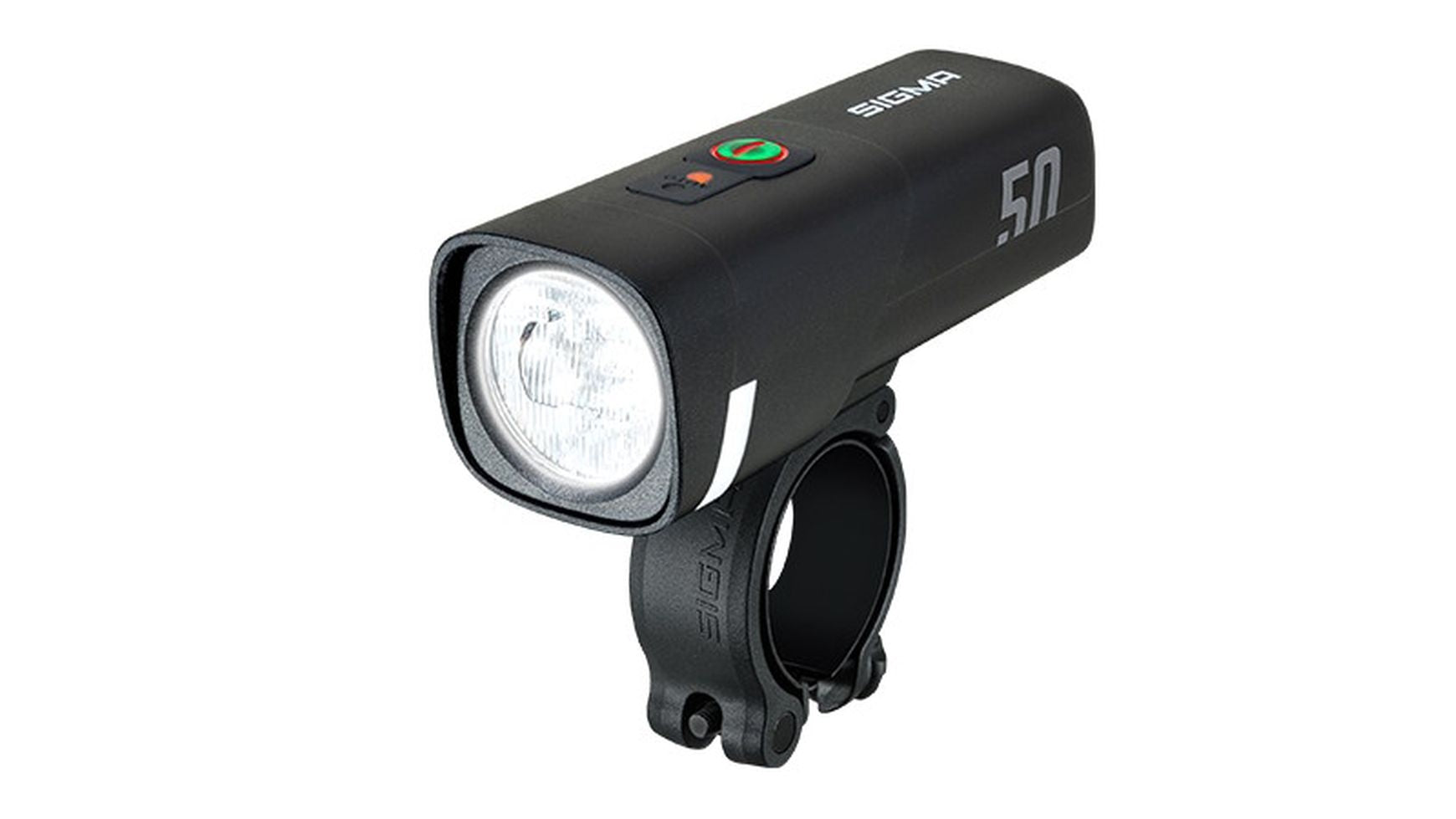 Die schwarze SIGMA Sigma AURA 50 USB Frontleuchte verfügt über eine runde LED-Linse, einen Einschaltknopf an der Oberseite und eine angebrachte Lenkerhalterung.